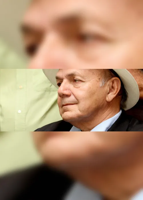 
                                        
                                            Vereador Lula Cabral morre aos 70 anos em Campina Grande
                                        
                                        