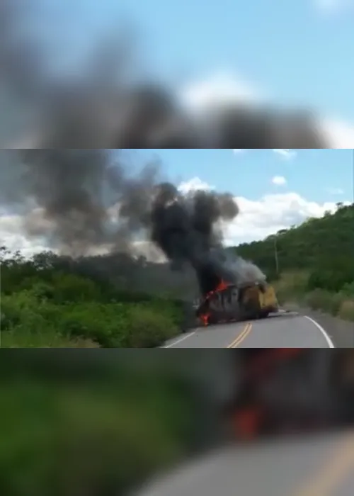 
                                        
                                            Carro-forte é explodido por grupo armado no Sertão da Paraíba
                                        
                                        