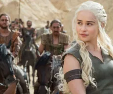 Emília Clarke se despede de gravações da 8ª temporada de Game Of Thrones