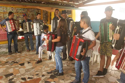 
				
					Lagoa Seca e João Pessoa sediam Encontro de Sanfoneiros e Tocadores de Oito Baixos
				
				