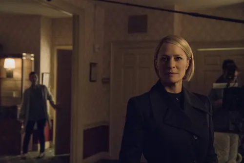 
				
					House of Cards: sexta temporada ganha novo teaser com Claire Underwood
				
				