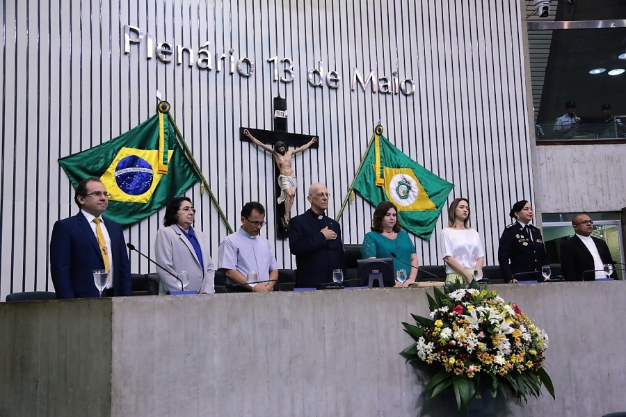 
                                        
                                            Dom Aldo Pagotto recebe título de Cidadão Cearense
                                        
                                        