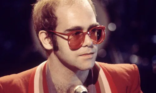 
				
					Meu Elton John, no dia em que o artista faz 75 anos
				
				