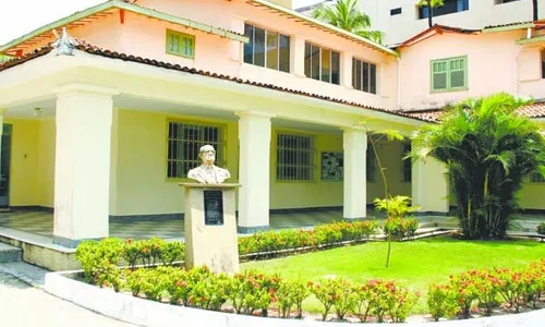 
                                        
                                            Fundação Casa de José Américo pode ser tombada após aprovação do Iphaep
                                        
                                        