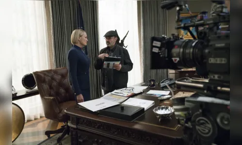 
				
					House of Cards: sexta temporada ganha novo teaser com Claire Underwood
				
				