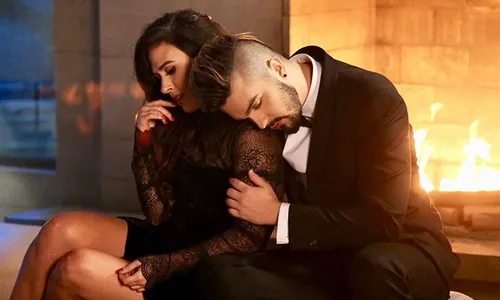 
                                        
                                            Luan Santana lança clipe de 'MC lençol e DJ travesseiro' com Tatá Werneck
                                        
                                        