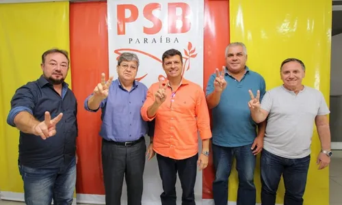 
                                        
                                            Prefeito de Cabedelo assume apoio a João Azevedo e Manoel Junior
                                        
                                        