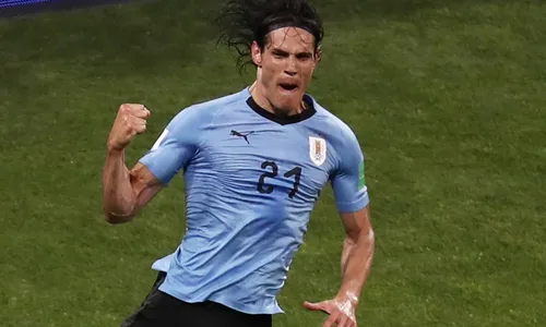 
                                        
                                            Cavani celebra classificação e considera fazer sacrifícios para "seguir sonhando"
                                        
                                        