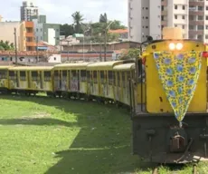 Mais de 800 alunos da rede municipal caem no forró no trem para Galante