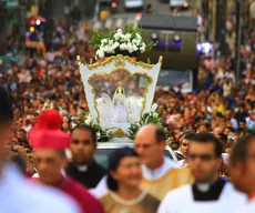 Procissão de Nossa Senhora das Neves reúne católicos no Centro de João Pessoa