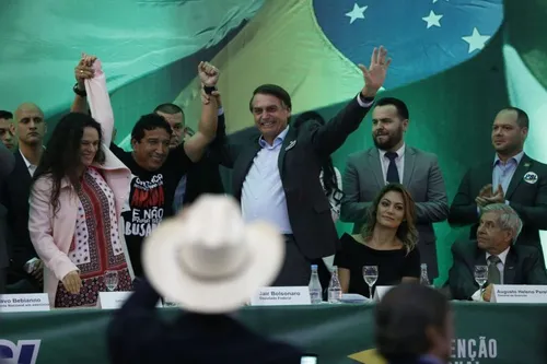 
				
					PSL oficializa candidatura de Jair Bolsonaro à Presidência
				
				