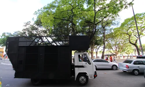 
                                        
                                            Propaganda eleitoral por alto-falantes ou amplificadores termina hoje
                                        
                                        