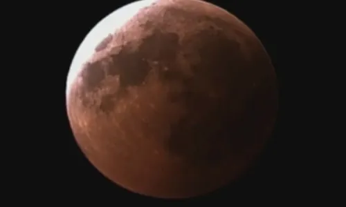 
                                        
                                            Eclipse parcial lunar mais longo do século poderá ser visto da Paraíba
                                        
                                        