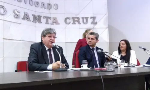 
                                        
                                            João Azevêdo firma compromisso para evitar fechamento de comarcas e reduzir custas processuais
                                        
                                        