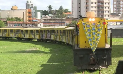 
                                        
                                            Mais de 800 alunos da rede municipal caem no forró no trem para Galante
                                        
                                        