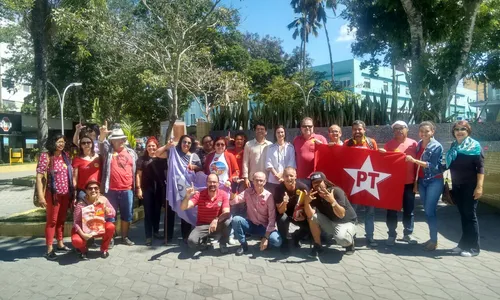 
                                        
                                            Partidos de esquerda e sindicatos fazem ato "Lula Livre" em Campina Grande
                                        
                                        