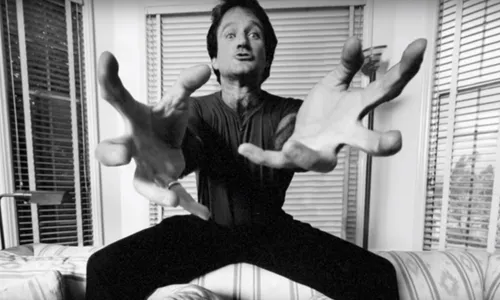 
                                        
                                            Documentário sobre a vida de Robin Williams ganha data de estreia no Brasil
                                        
                                        