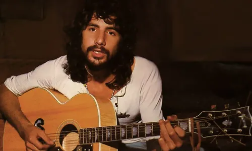 
                                        
                                            Sílvio Osias relembra a carreira de Cat Stevens, que completa 70 anos
                                        
                                        