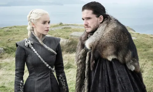 
                                        
                                            'Game of Thrones' é líder de indicações ao Emmy 2018; confira a lista
                                        
                                        