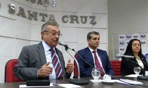 
                                        
                                            Maranhão diz que 'cidadão não quer ninguém intermediando seu voto'
                                        
                                        