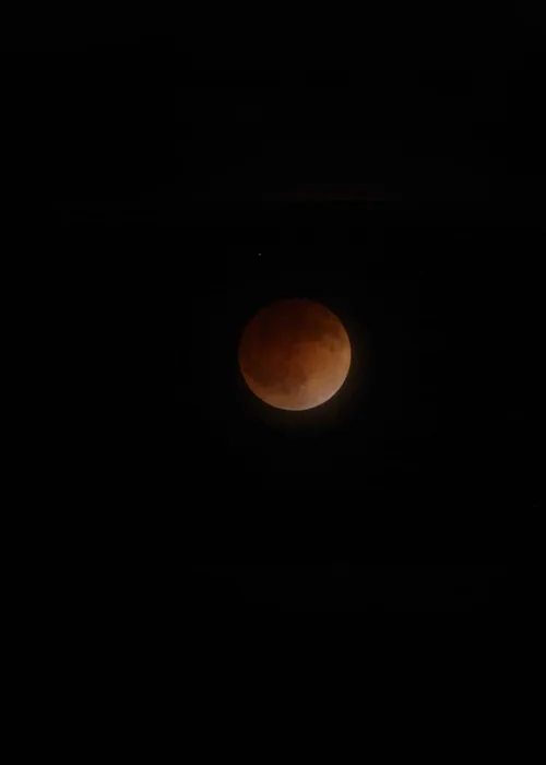 
                                        
                                            Eclipse lunar tem três pontos de observação gratuita na Paraíba
                                        
                                        