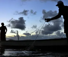 Pescadores da PB afetados por manchas de óleo irão receber R$ 5,29 milhões em auxílio emergencial