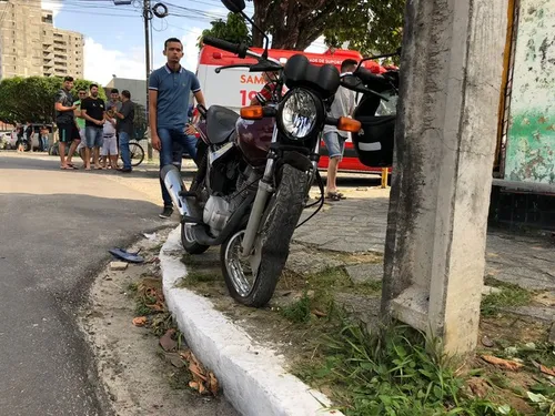 
				
					Acidentes deixam três pessoas mortas e quatro feridas em menos de 24 horas
				
				