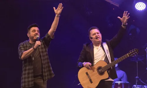 
                                        
                                            Bruno e Marrone cantam em live do São João de Campina Grande neste sábado (26)
                                        
                                        