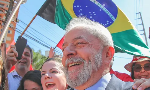 
                                        
                                            Calvário: Lula faz defesa de Ricardo Coutinho durante discurso
                                        
                                        