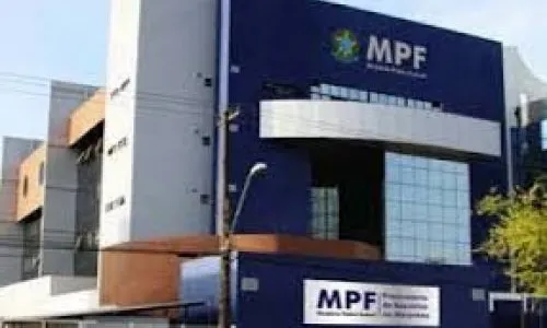 
				
					MPF abre inquéritos para apurar denúncias de desvios de verbas em 10 municípios da PB
				
				