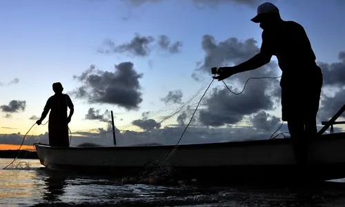 
                                        
                                            Pescadores da PB afetados por manchas de óleo irão receber R$ 5,29 milhões em auxílio emergencial
                                        
                                        