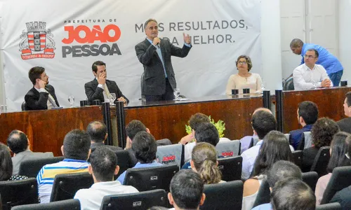 
                                        
                                            Aprovados do concurso do IPM de João Pessoa recebem portarias
                                        
                                        