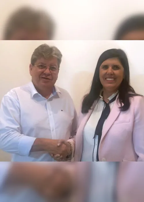 
                                        
                                            Lígia Feliciano retira candidatura ao governo e será vice de João Azevêdo
                                        
                                        