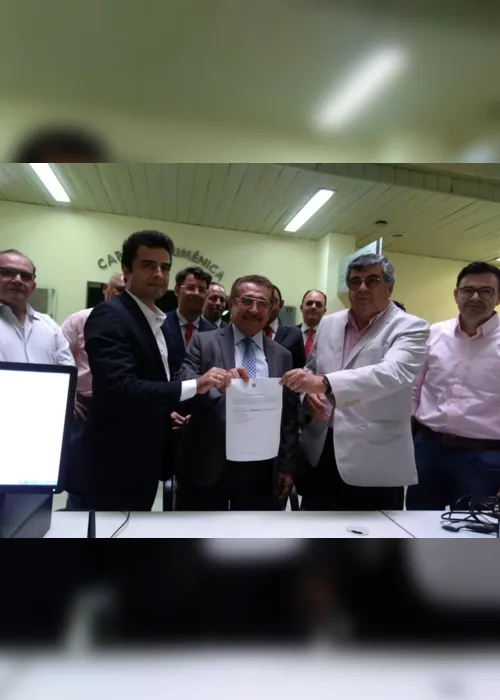 
                                        
                                            Maranhão registra candidatura ao governo da Paraíba no TRE
                                        
                                        