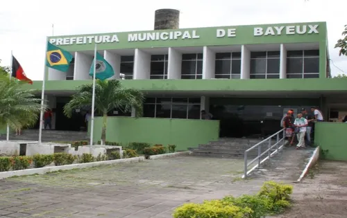 
				
					Abertas inscrições no concurso da Prefeitura de Bayeux
				
				