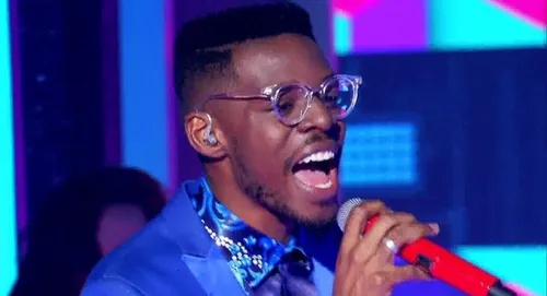 
				
					Kevin Ndjana levanta o público do 'The Voice Brasil', mas vitória fica com Léo Pain
				
				