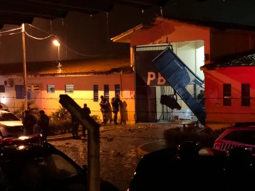 
				
					Polícia recaptura dois foragidos do PB1 em abordagem a carro de aplicativo
				
				