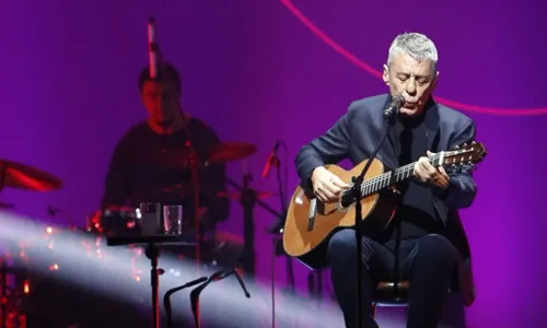 
				
					Nova turnê de Chico Buarque começa em João Pessoa com shows nos dias seis e sete de setembro
				
				