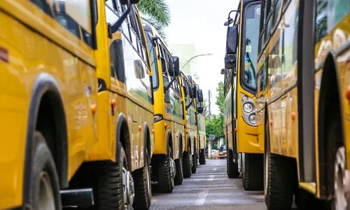 
                                        
                                            Vistoria reprova 64% dos ônibus escolares de três municípios da Paraíba
                                        
                                        