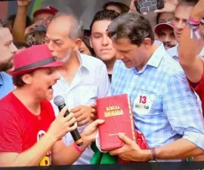 Haddad rebate acusação de ter jogado fora Bíblia que ganhou no Ceará