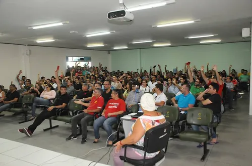 
				
					Após 80 dias, servidores da UEPB devem encerrar greve nesta terça-feira
				
				