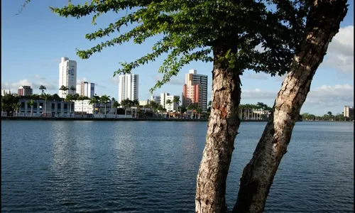 
                                        
                                            Luta do campinense pela água: do Riacho das Piabas à transposição
                                        
                                        