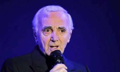 
                                        
                                            Silvio Osias: 'Charles Aznavour morreu cantando'
                                        
                                        