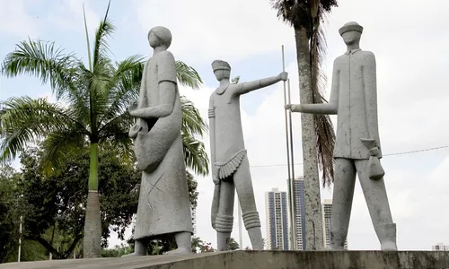 
                                        
                                            Monumento Pioneiros da Borborema: história de Campina Grande
                                        
                                        