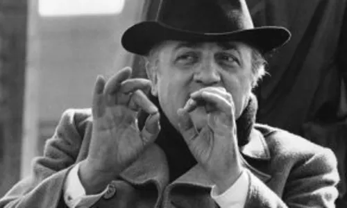 
				
					Fellini não contava histórias. O que ele fazia era poesia
				
				