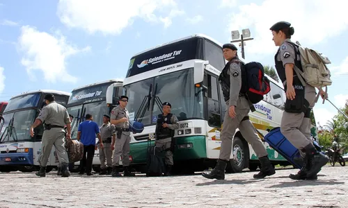 
                                        
                                            Tropas que vão atuar no 2º turno embarcam para interior da PB
                                        
                                        