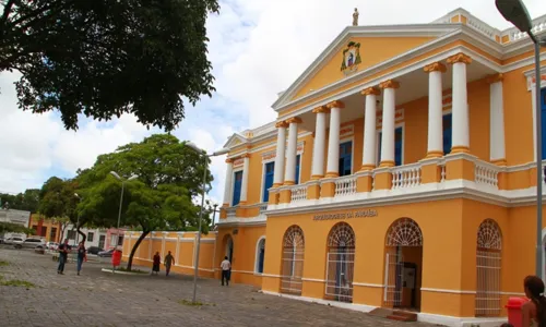 
                                        
                                            Arquidiocese da Paraíba emite nota que autoriza retorno de fiéis às missas
                                        
                                        