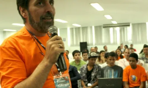 
				
					Paulo Kretcheu ensina criptografia básica para não hackers na Expotec
				
				