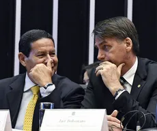 Bolsonaro viaja para retirar bolsa de colostomia e Mourão assume por 48h