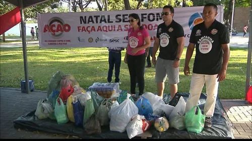 
				
					Campanha 'Natal Sem Fome' já arrecadou 46 toneladas de alimentos na Paraíba
				
				